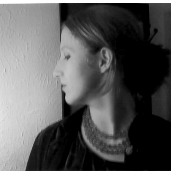 Meet your Posher, Amanda - Picture 5 of 8